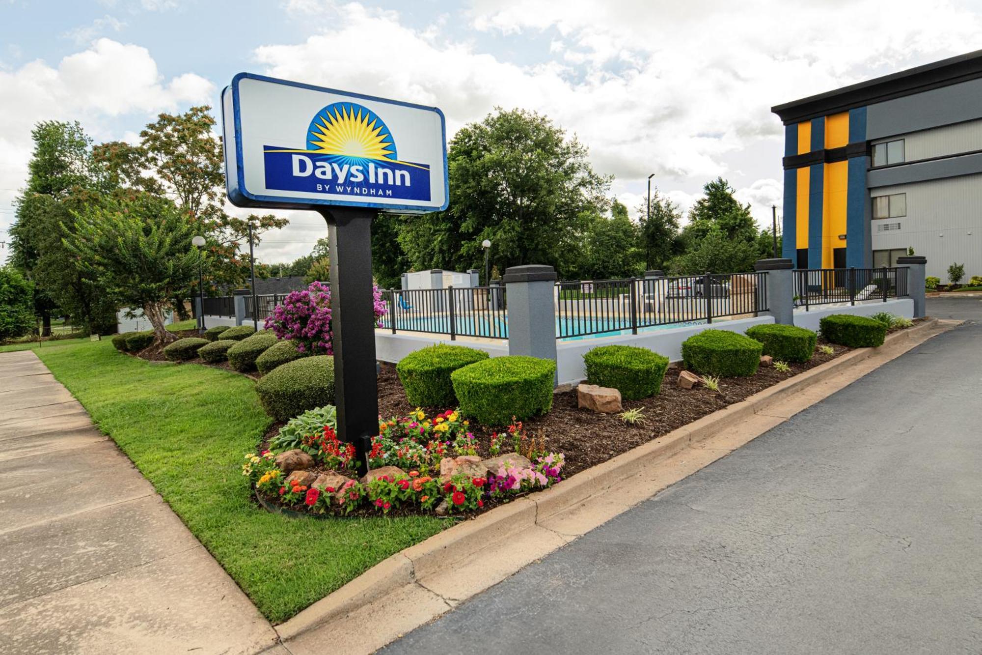 Days Inn By Wyndham Fort Smith Kültér fotó