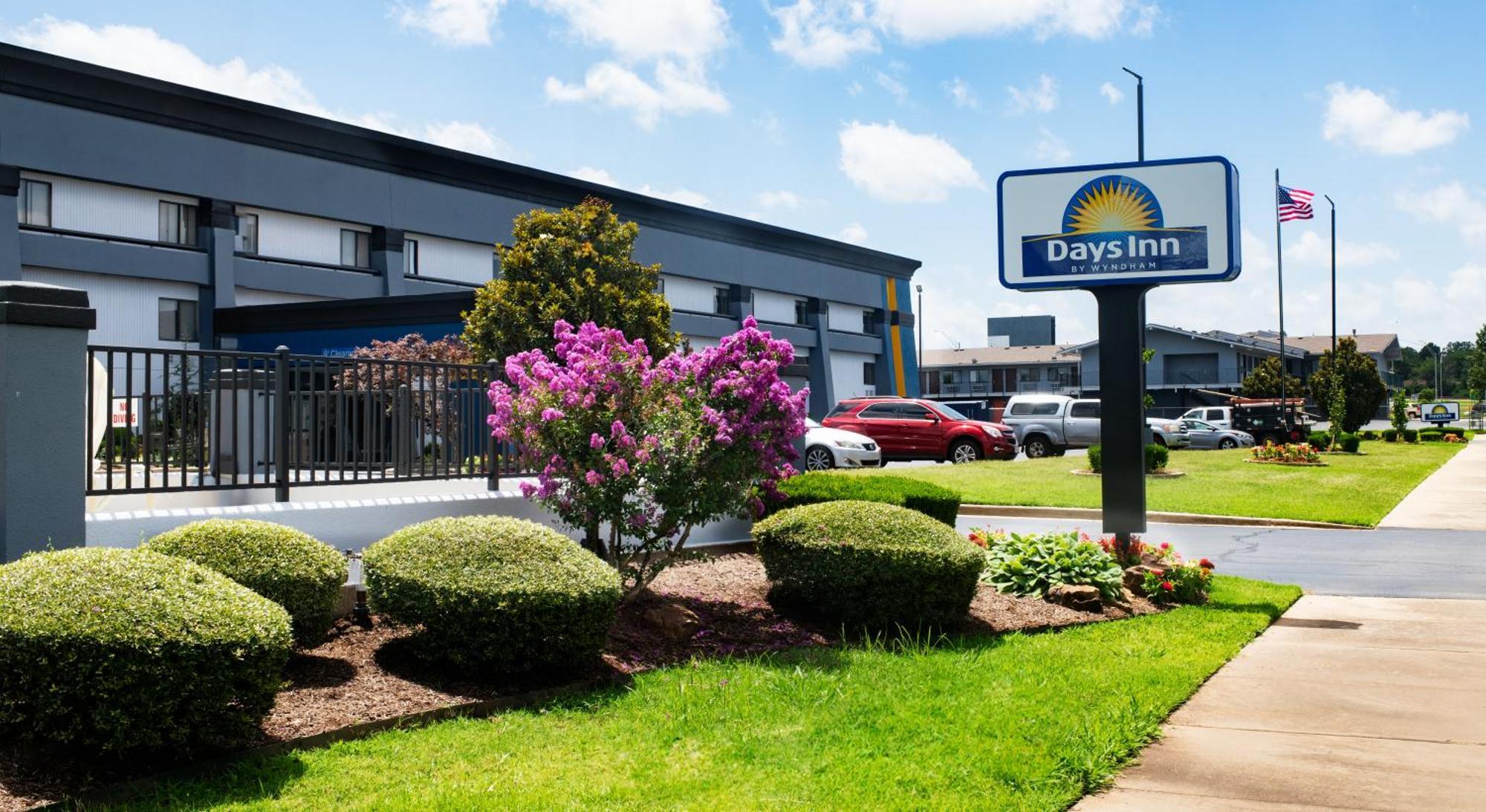 Days Inn By Wyndham Fort Smith Kültér fotó